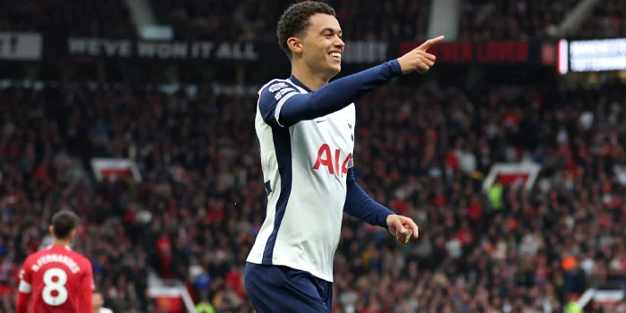 Liga Inggris 2024-2025: Manchester United 0-3 Tottenham Hotspur