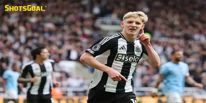 Penalti Anthony Gordon Amankan 1 Poin untuk Newcastle