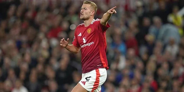 Paul Scholes Pertanyakan Kualitas Matthijs de Ligt