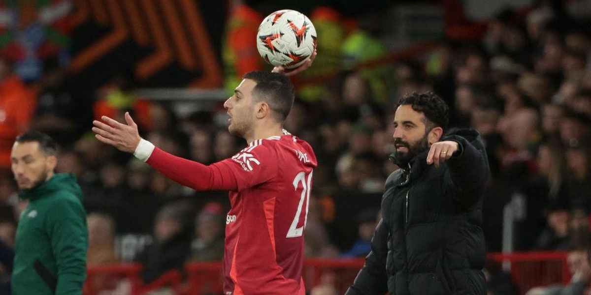 Kontras-Performa-di-Liga-Premier-dan-Liga-Europa_11zon