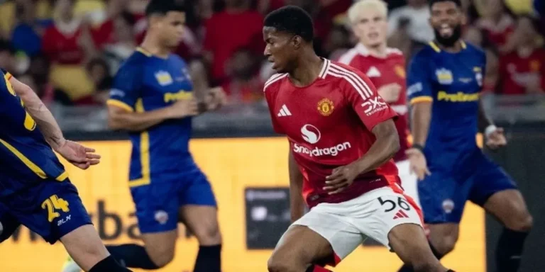Manchester United Kalah dari ASEAN All-Stars: Sorakan Suporter dan Refleksi Ruben Amorim