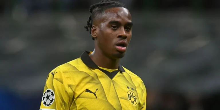 Borussia Dortmund Tegas Tolak Tawaran Chelsea untuk Jamie Gittens