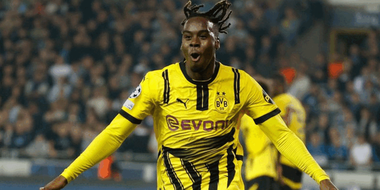 Chelsea Resmi Gaet Jamie Gittens dari Dortmund