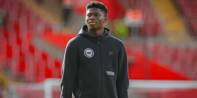 Carlos Baleba dan Ambisi Menjadi Gelandang Terbaik Dunia