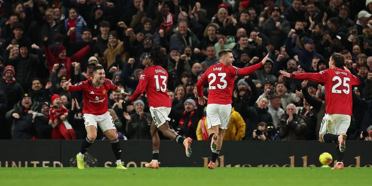 Manchester-United-Kembali-Bersinar,-Geser-Liverpool-di-Klasemen-Liga-Inggris-20252026