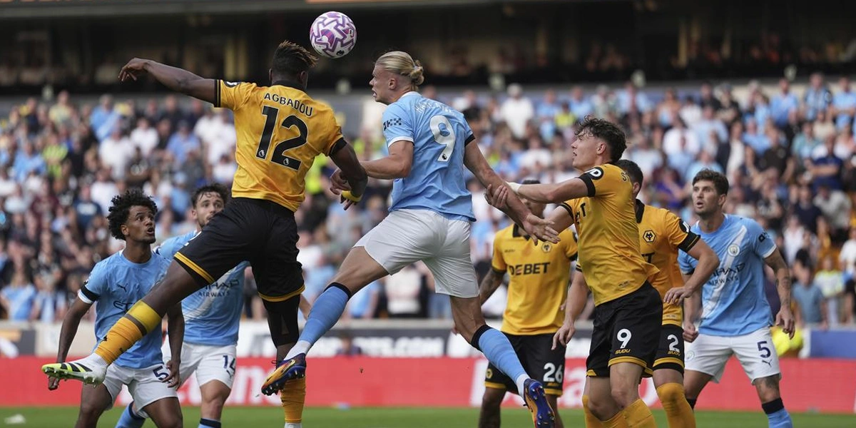 Analisis-Kontroversi-VAR-saat-Manchester-City-Melawan-Wolves-City-Seharusnya-Dapat-Penalti