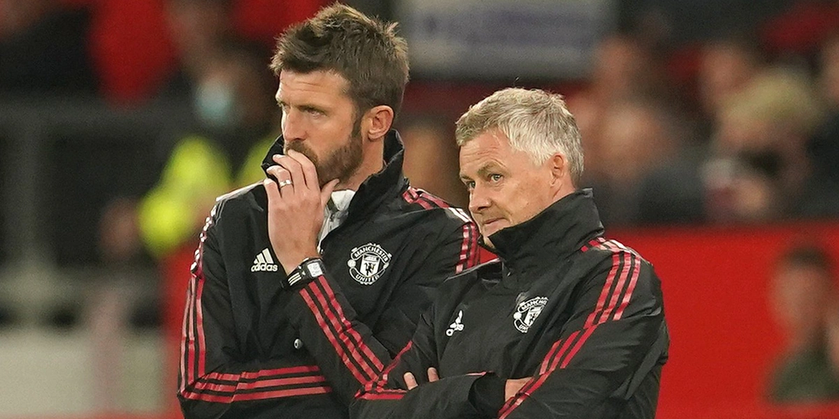 Manchester United Menimbang Solskjaer dan Carrick untuk Posisi Pelatih Interim