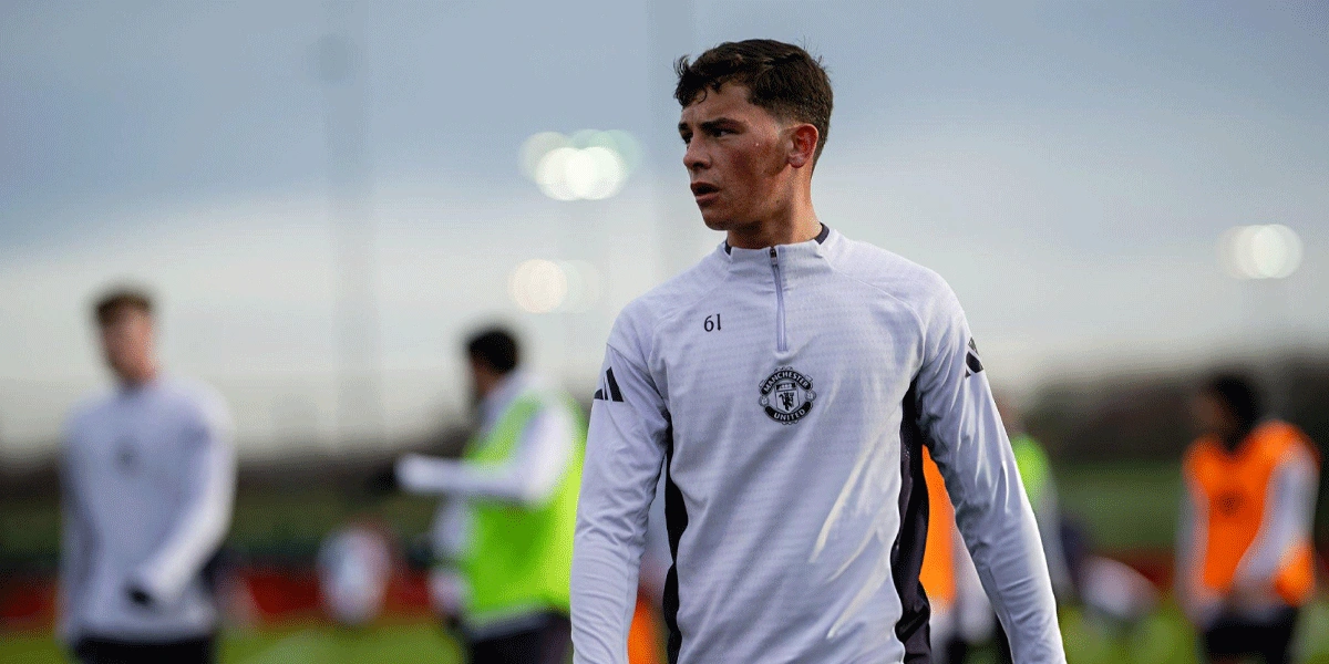 Michael Carrick Promosikan Shea Lacey ke Latihan Tim Senior